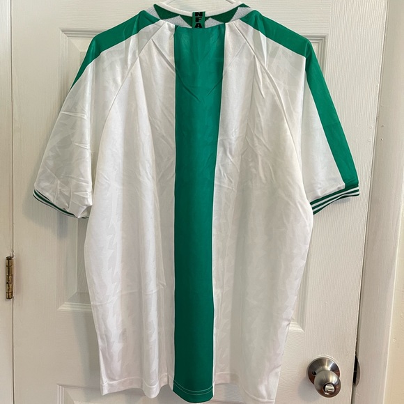 1996 Nigeria Warm Up kit - Picture 2 of 3